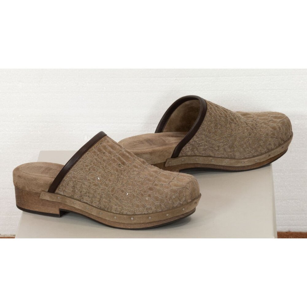 $1490 BRUNELLO CUCINELLI BEIGE SUEDE CLOGS/MULE WITH SEQUIN EMBELLISHMENT 37.5 - Picture 5 of 7